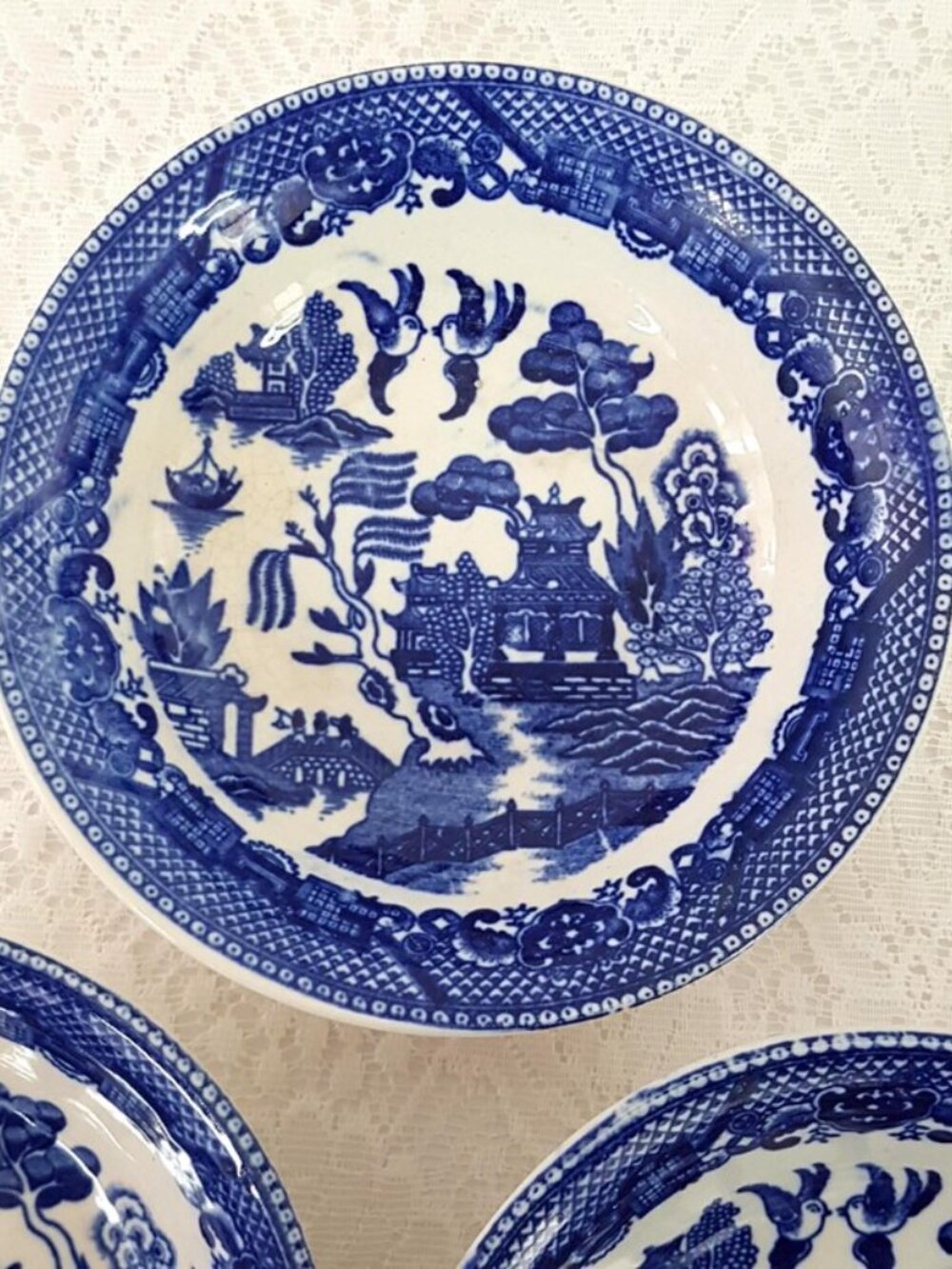 Vintage Blue Willow Soup Cereal Bowls Japan Blue White Transferware - Set of 3 - Picture 6 of 8